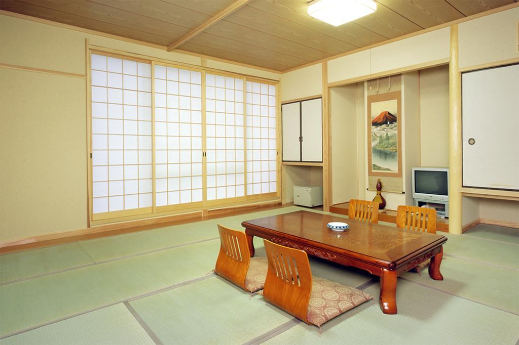 טובה Ryokan Sawaei חדר תמונה
